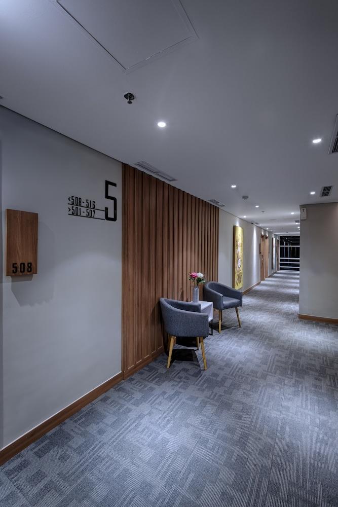 Kuretakeso Kemang Hotel Jacarta Exterior foto