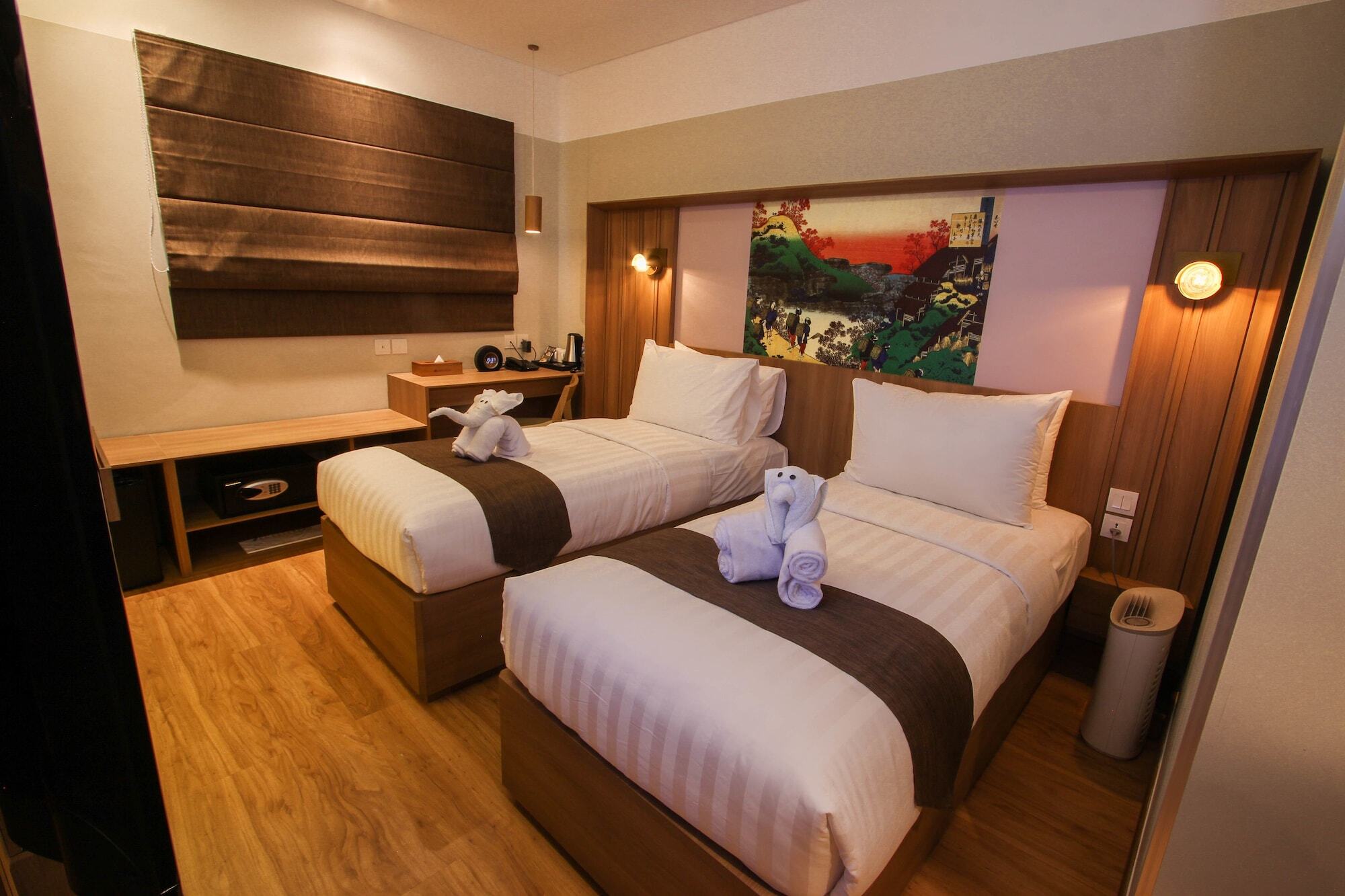 Kuretakeso Kemang Hotel Jacarta Exterior foto